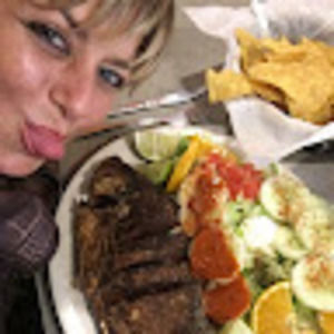 Meet your Posher, Dixie